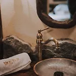 Mobbiton - Magical Underground Retreat 모스타르