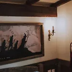 Mobbiton - Magical Underground Retreat 모스타르
