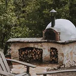 Mobbiton - Magical Underground Retreat