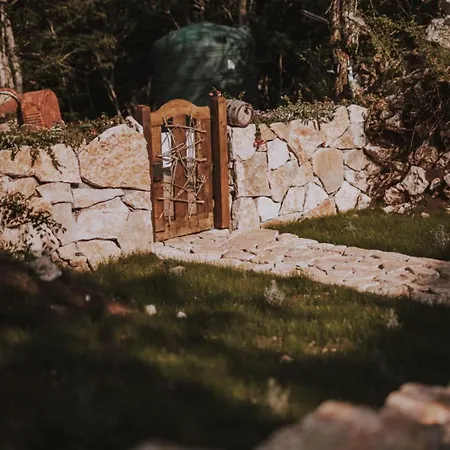 Mobbiton - Magical Underground Retreat * Mostar