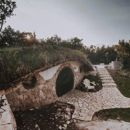 Mobbiton - Magical Underground Retreat *