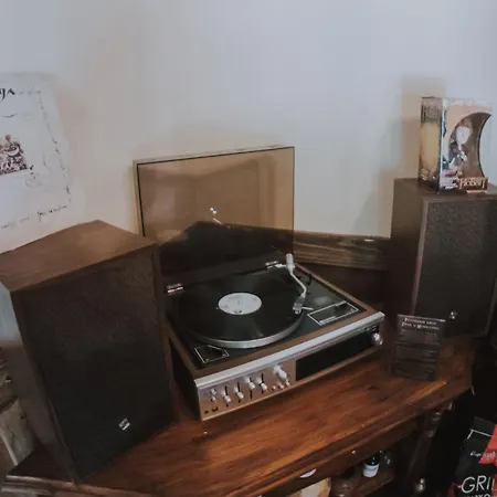 Mobbiton - Magical Underground Retreat