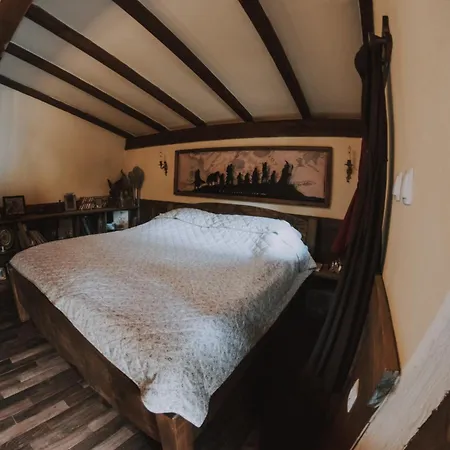 Mobbiton - Magical Underground Retreat Vila *