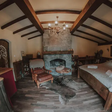 Mobbiton - Magical Underground Retreat *