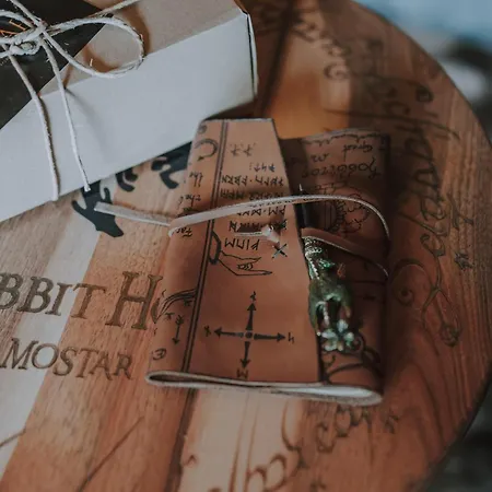 فيلة Mobbiton - Magical Underground Retreat موستار