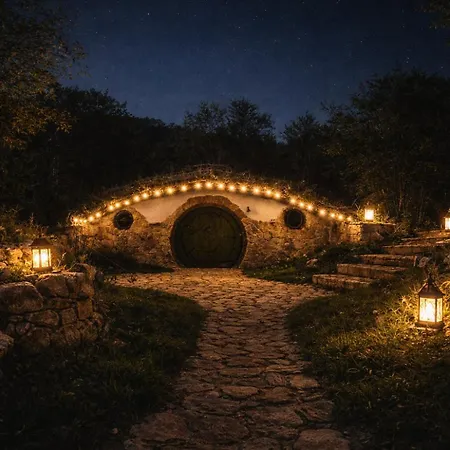 فيلة Mobbiton - Magical Underground Retreat *